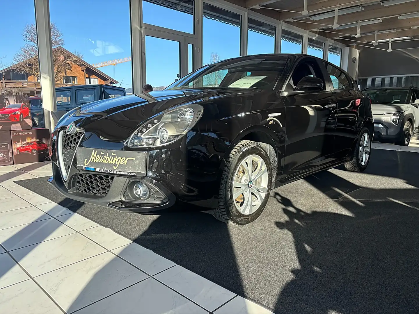 Alfa Romeo Giulietta Super 1,4 TB Schwarz - 1