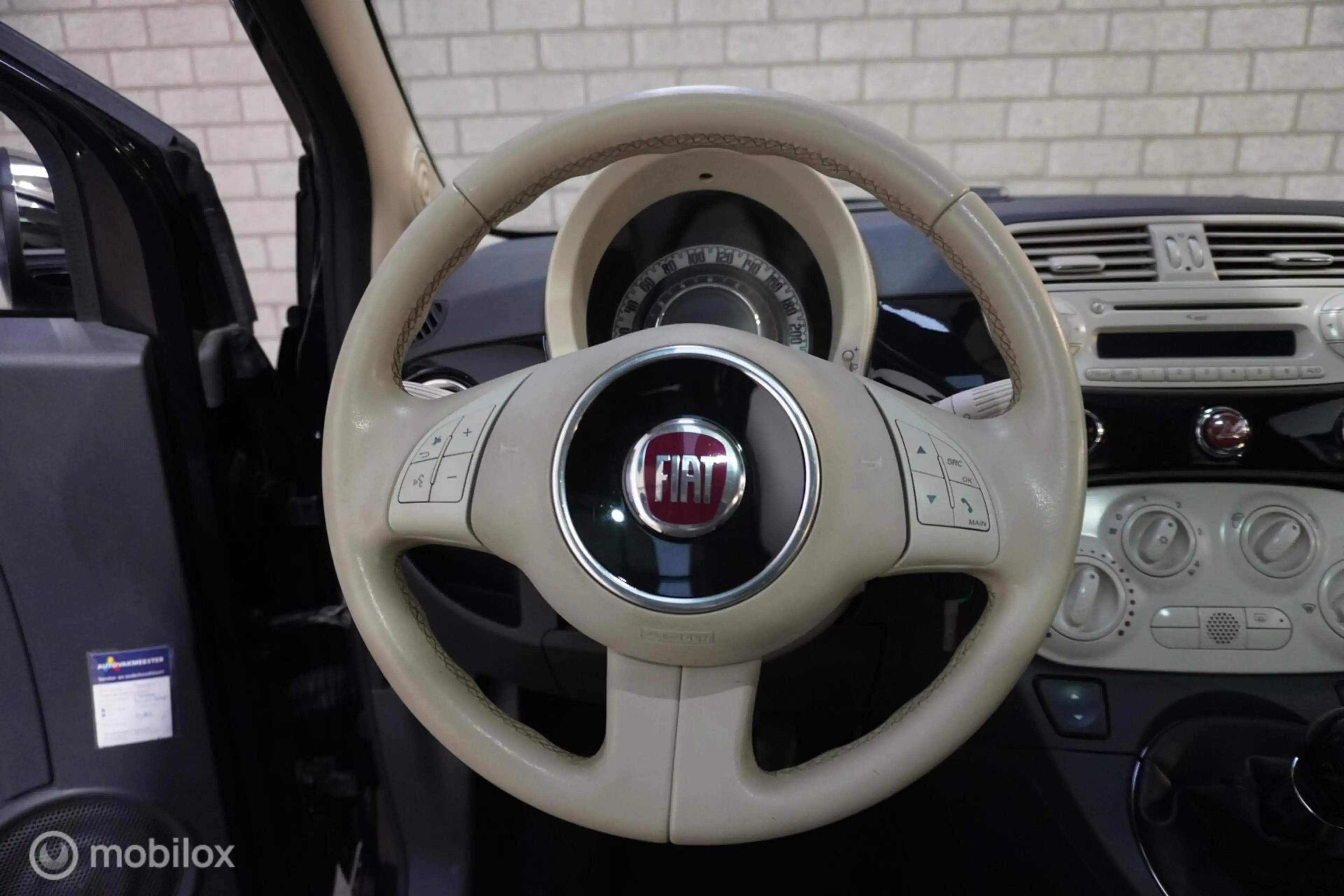Fiat 500 1.2 Lounge — photo 11