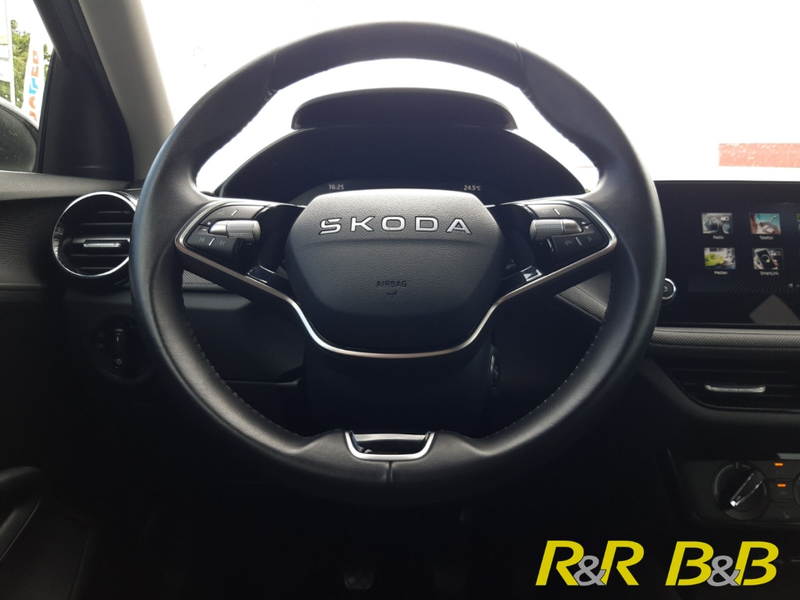 Skoda Fabia Selection LED+APPLECARPLAY+ANDROIDAUTO+SHZ+SPURWEC — photo 8