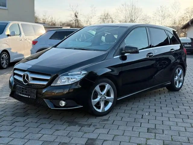 Mercedes-Benz B 200 1.6 SHZ KLIMA PDCv+h Sport Paket TOP Zusta