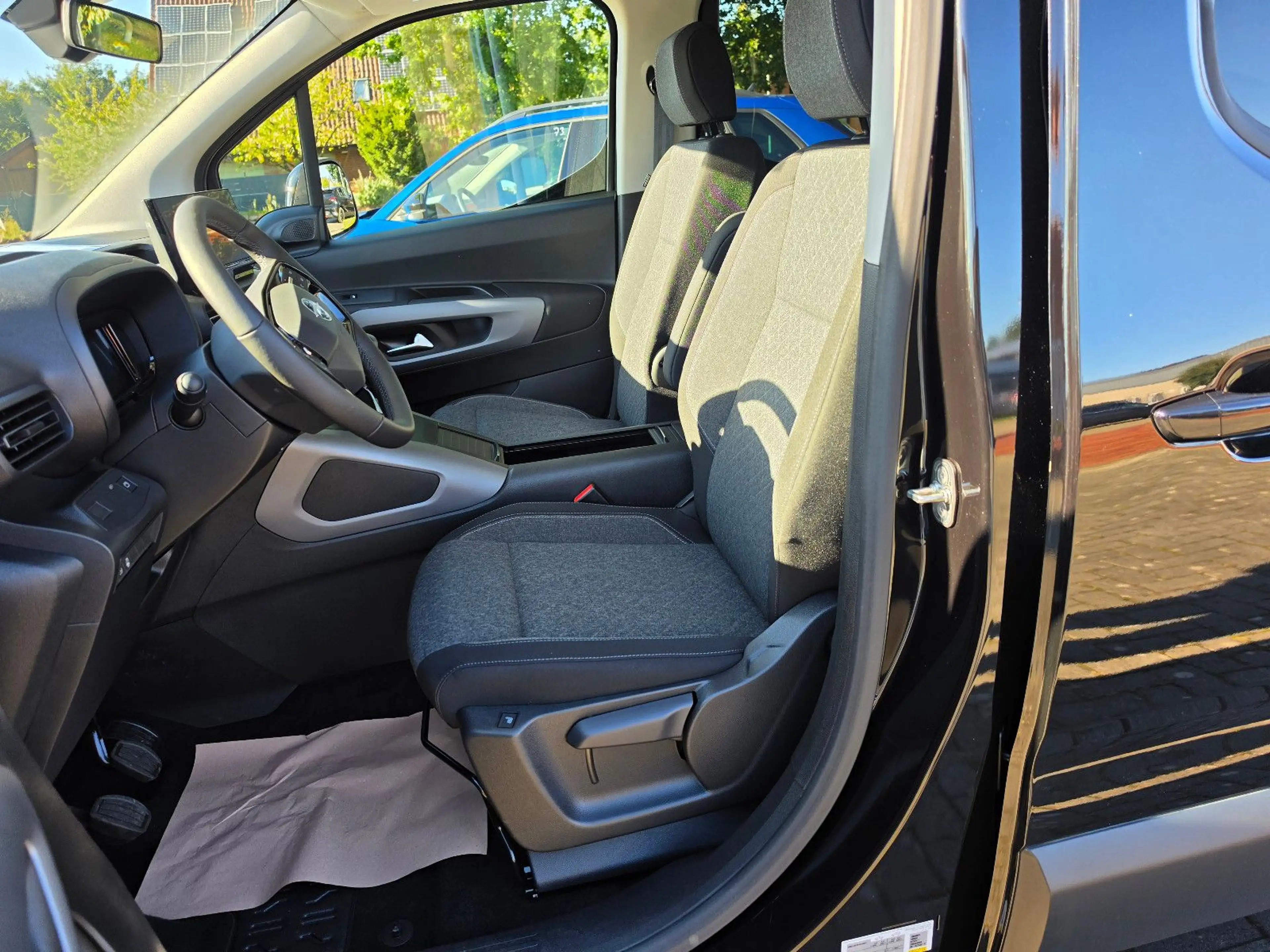 Opel Combo Edition Plus Style L1 Kamera — photo 7