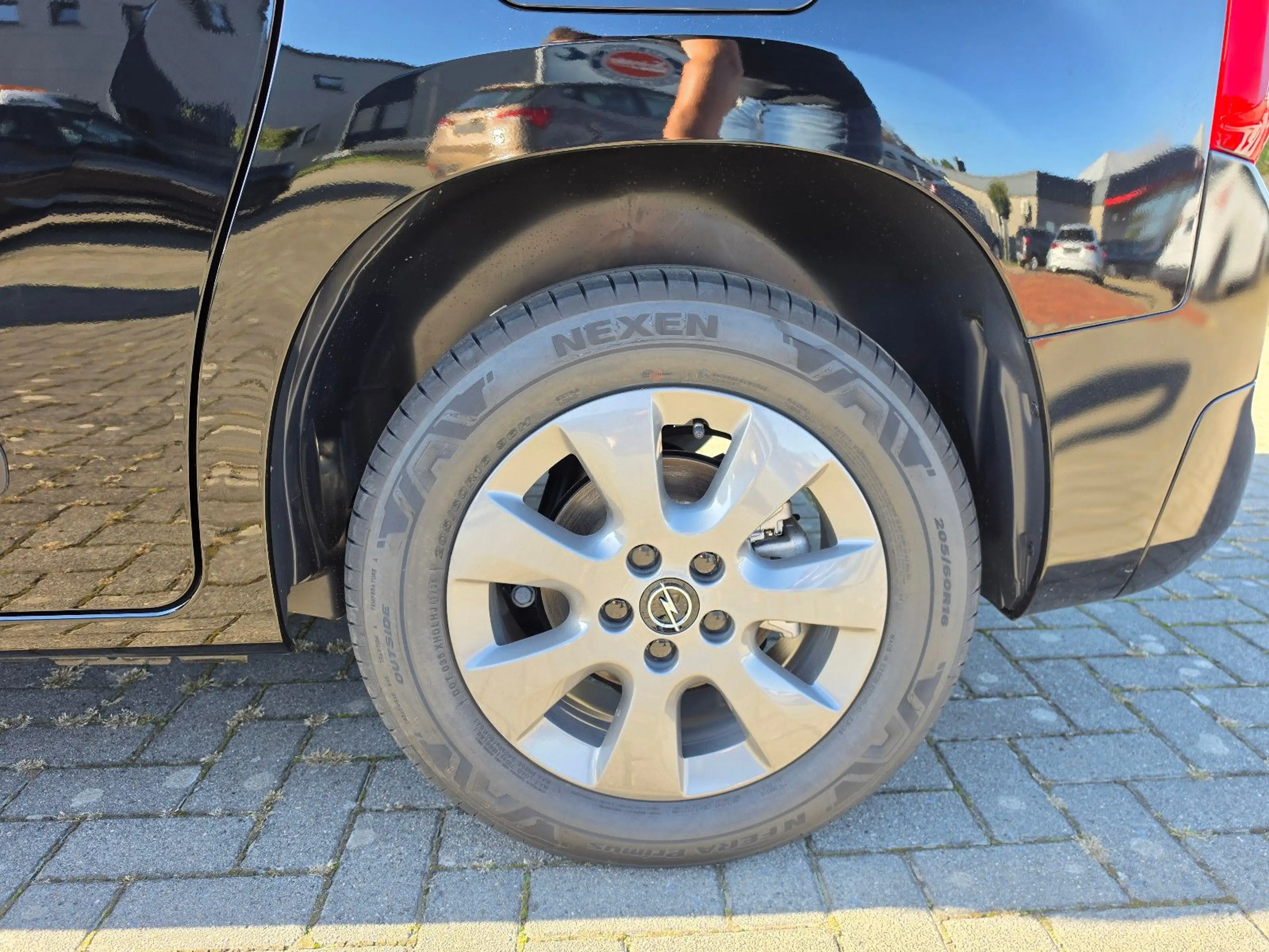 Opel Combo Edition Plus Style L1 Kamera — photo 6