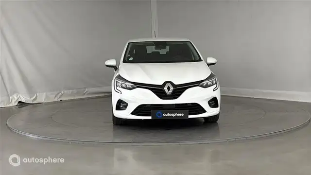 Renault Clio view 2