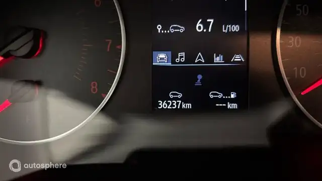 Renault Clio view 9
