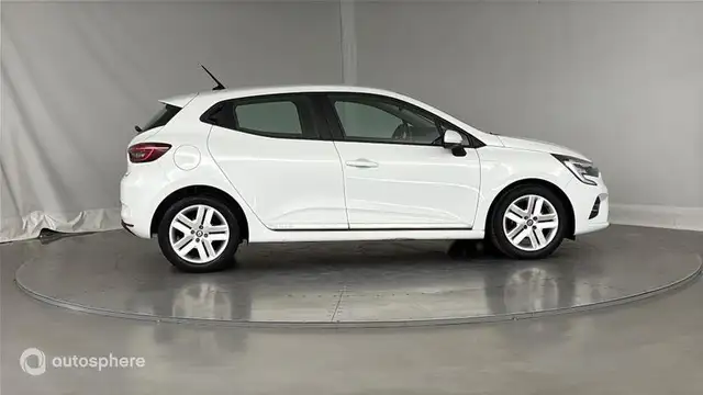 Renault Clio view 4
