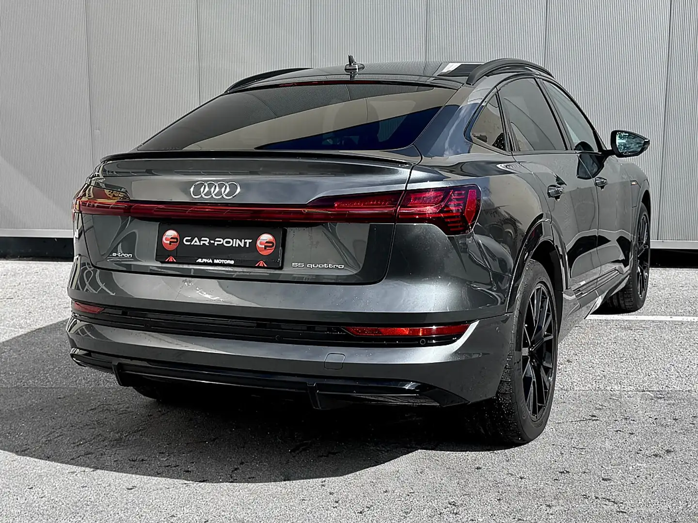 Audi e-tron SB 55 quattro 95kWh 3x S-line Grau - 2