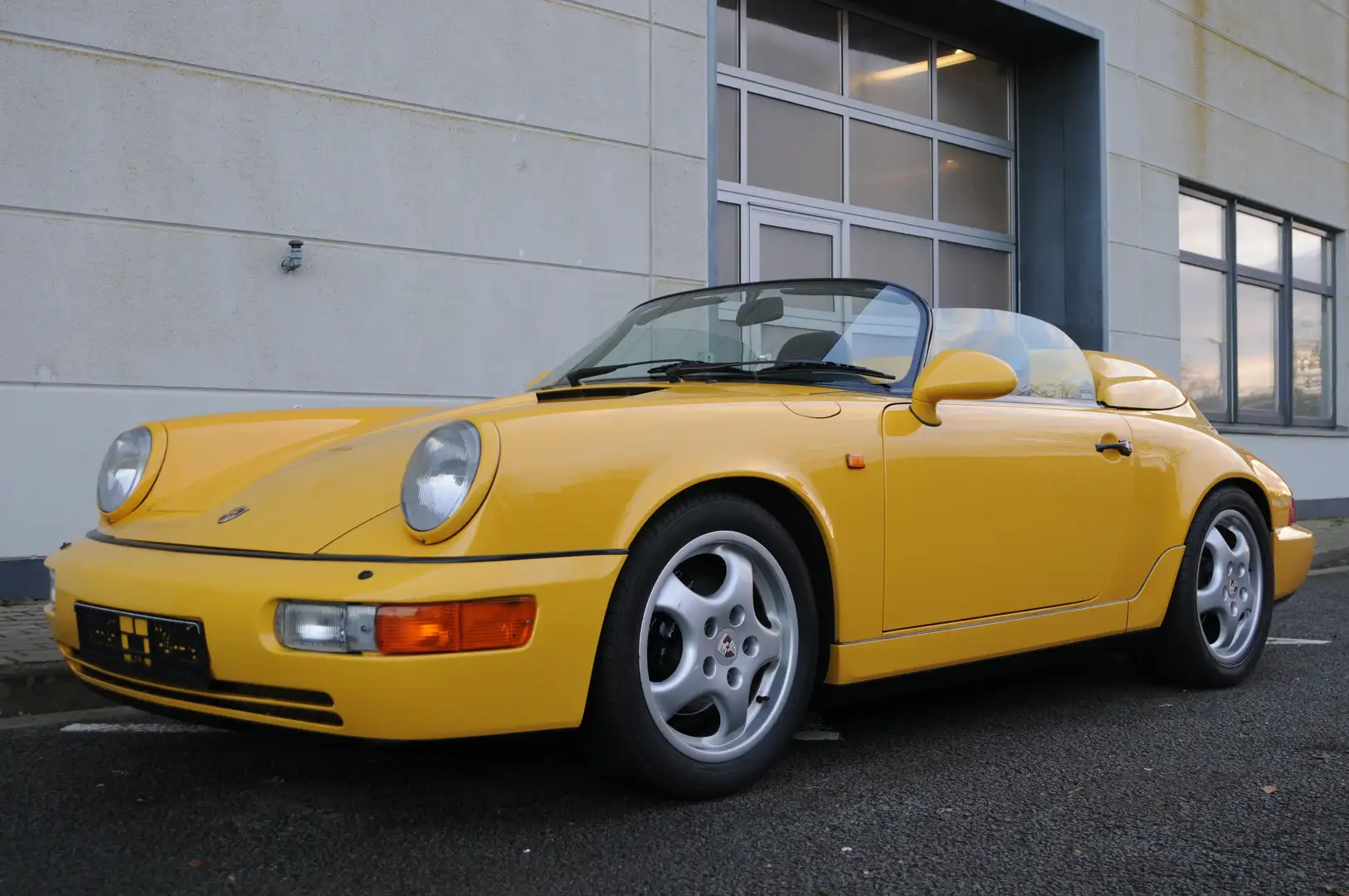 Porsche 911 964 3.6 250ch Speedster Jaune - 1