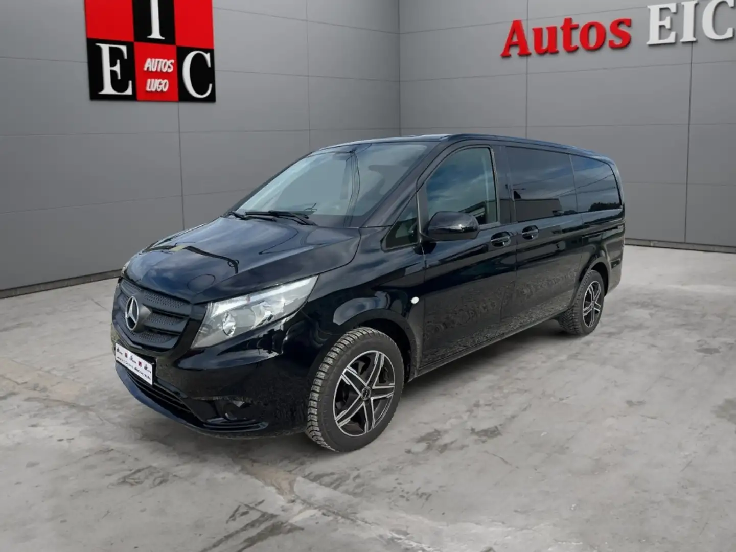 Mercedes-Benz Vito Tourer 114 CDI Base Compacta Negro - 1