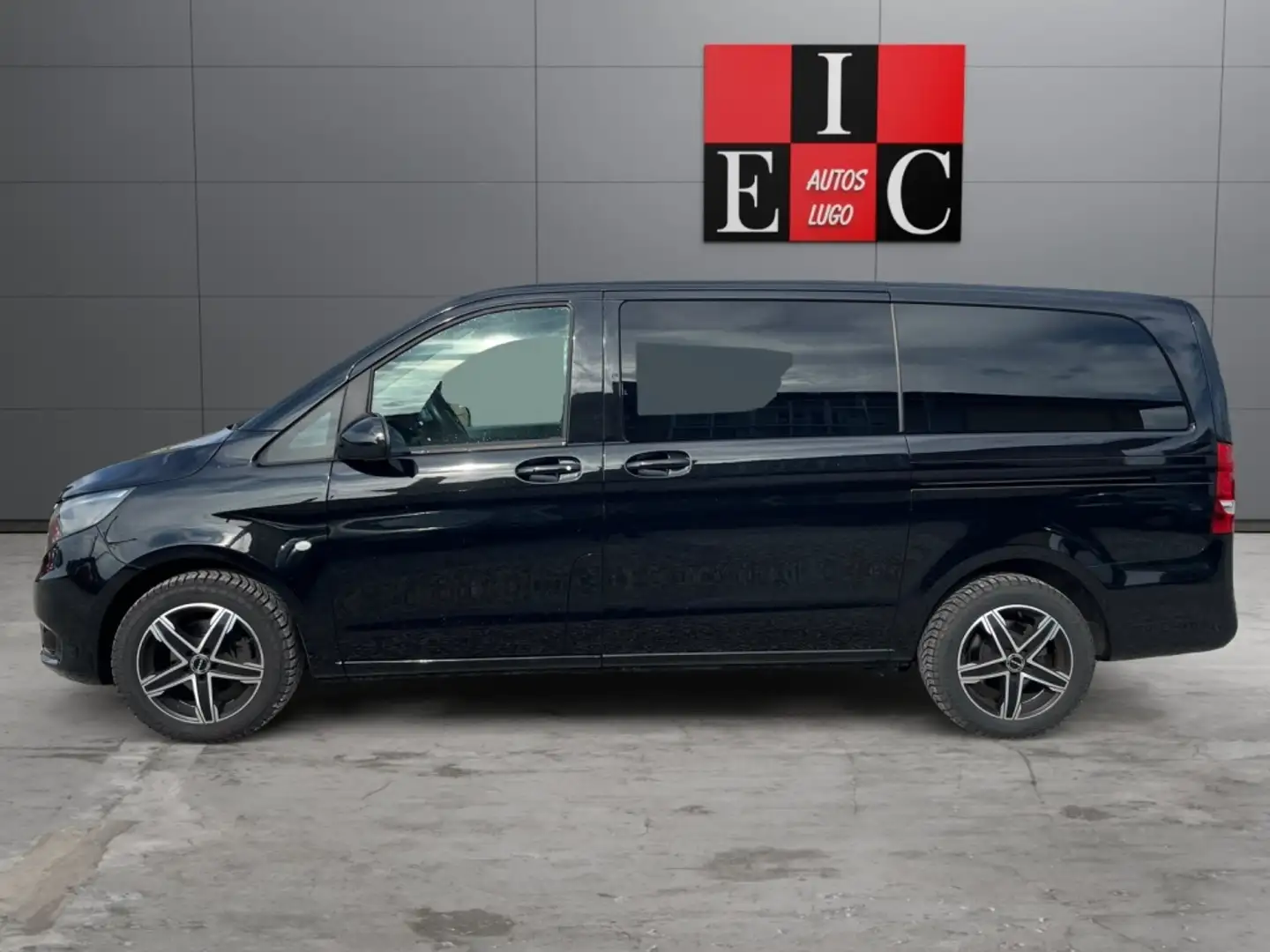 Mercedes-Benz Vito Tourer 114 CDI Base Compacta Negro - 2