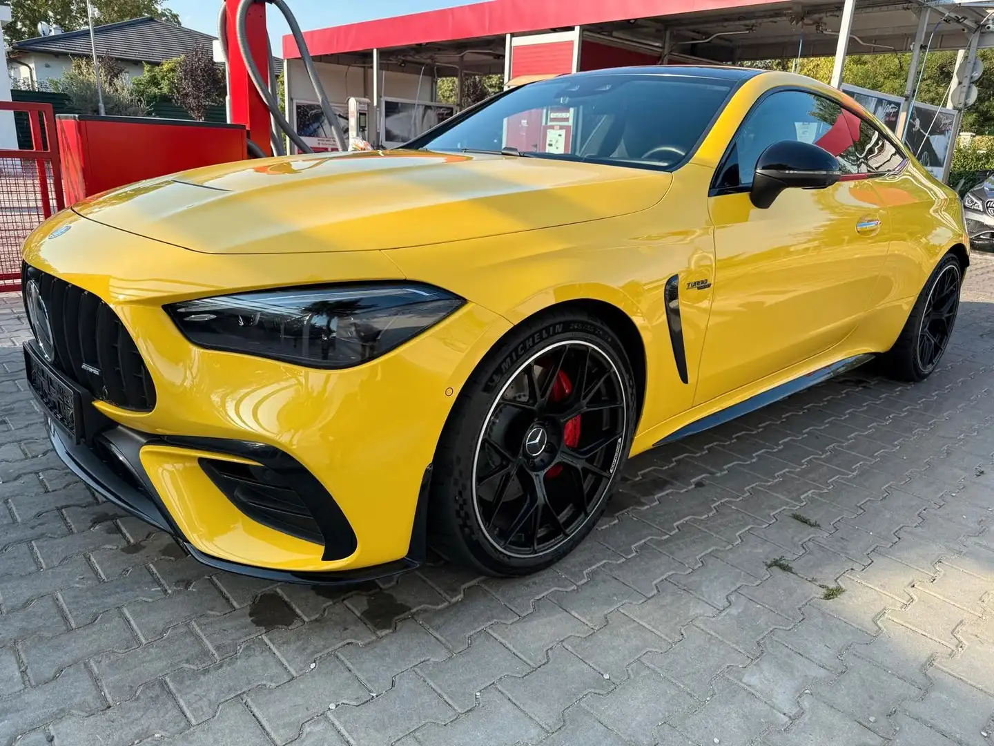 Mercedes-Benz CLE 53 AMG CLE -Klasse Coupe AMG CLE 53 4Matic Premium Jaune - 1