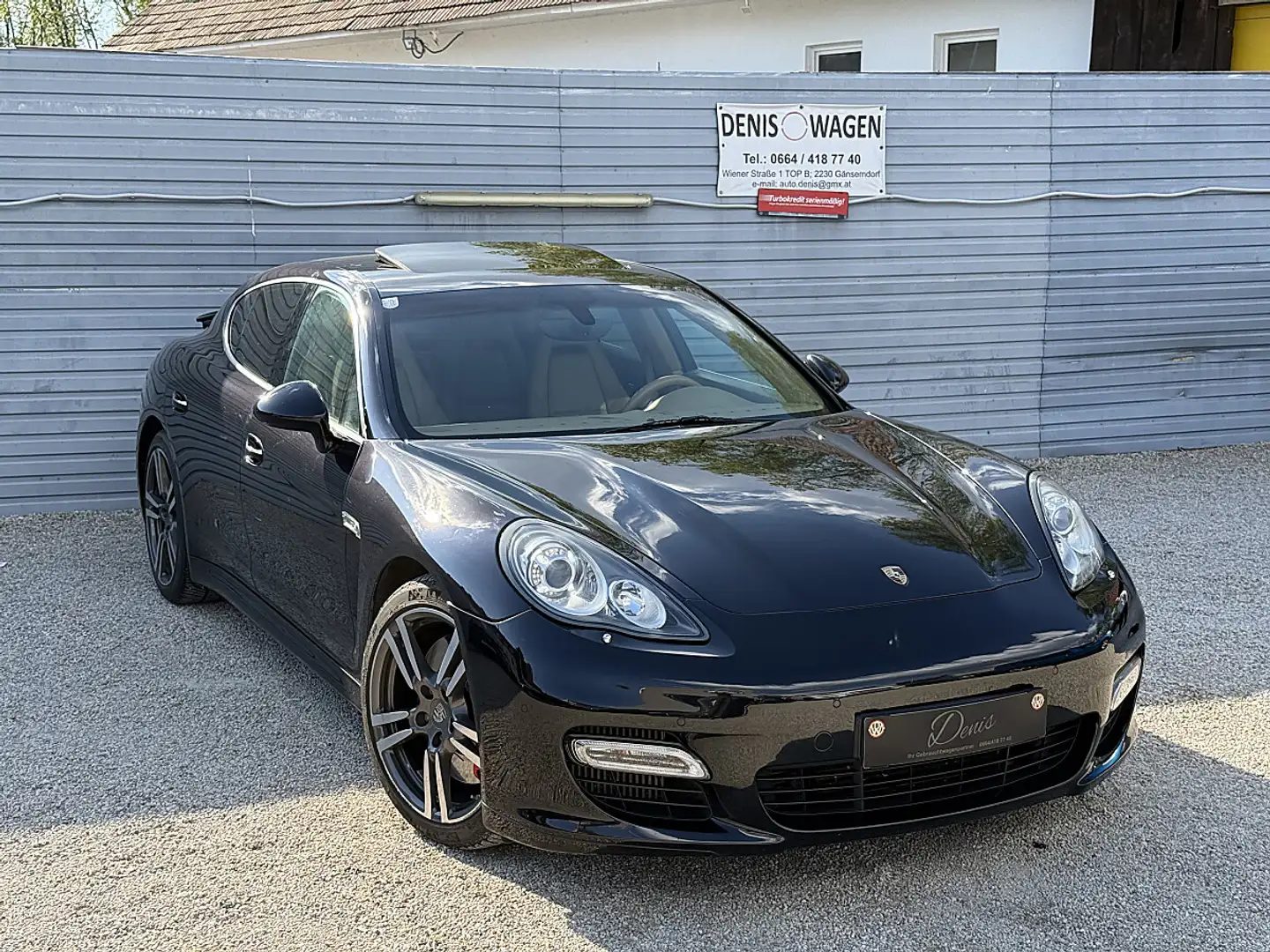 Porsche Panamera Turbo DSG Schwarz - 1