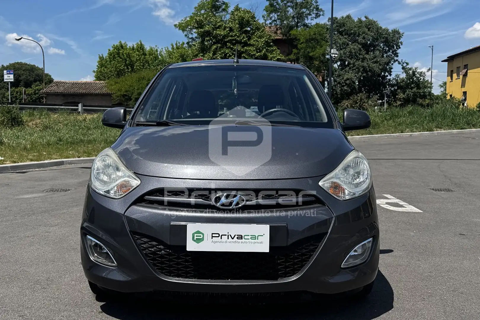 Hyundai i10 i10 1.1 12V BlueDrive GPL Sound Edition Zilver - 2