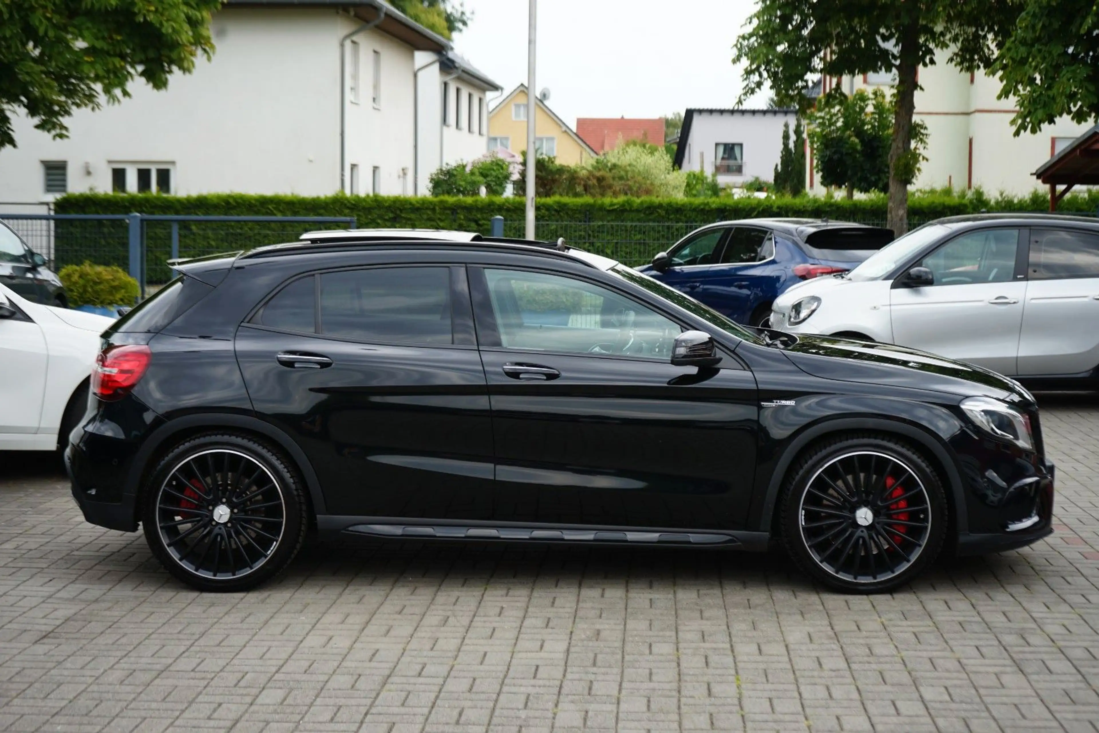 Mercedes-Benz GLA 45 AMG GLA GLA 45 AMG 4Matic — photo 4