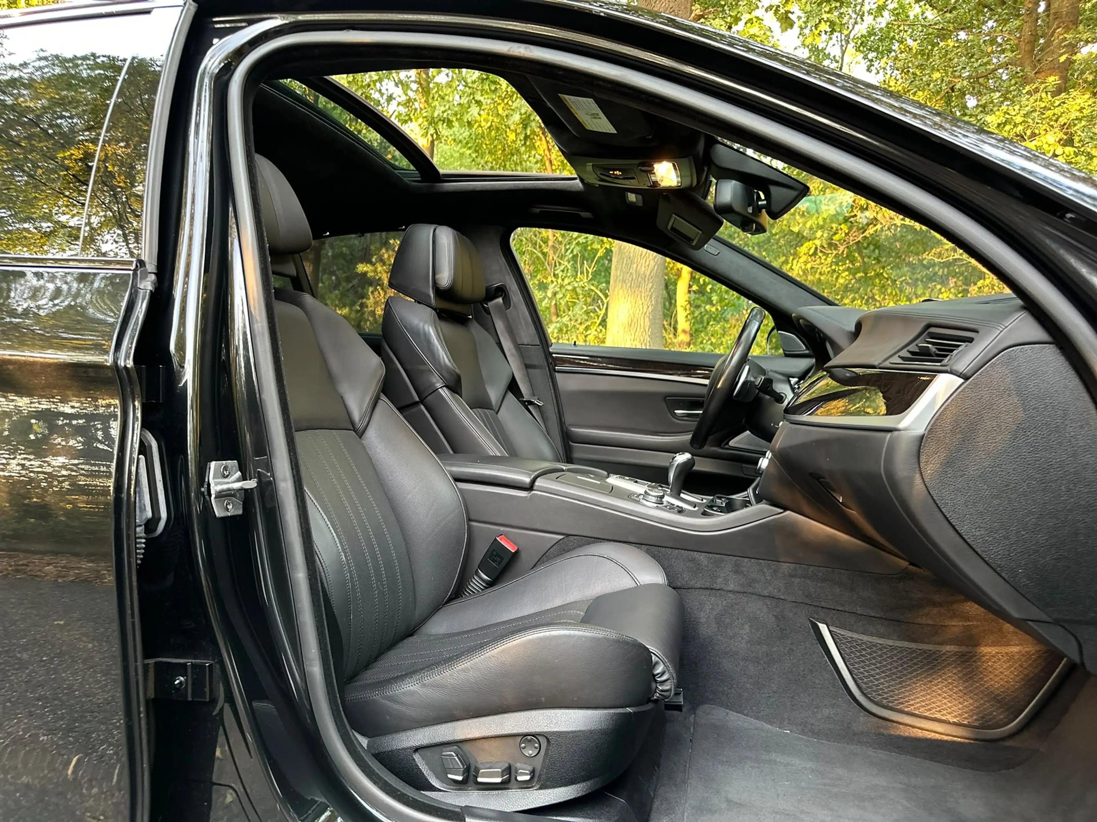 BMW M5 F10 VOLL AUSSTATTUNG Keyles Go/ Bang&Olufsen u.v.m. TOP — photo 14