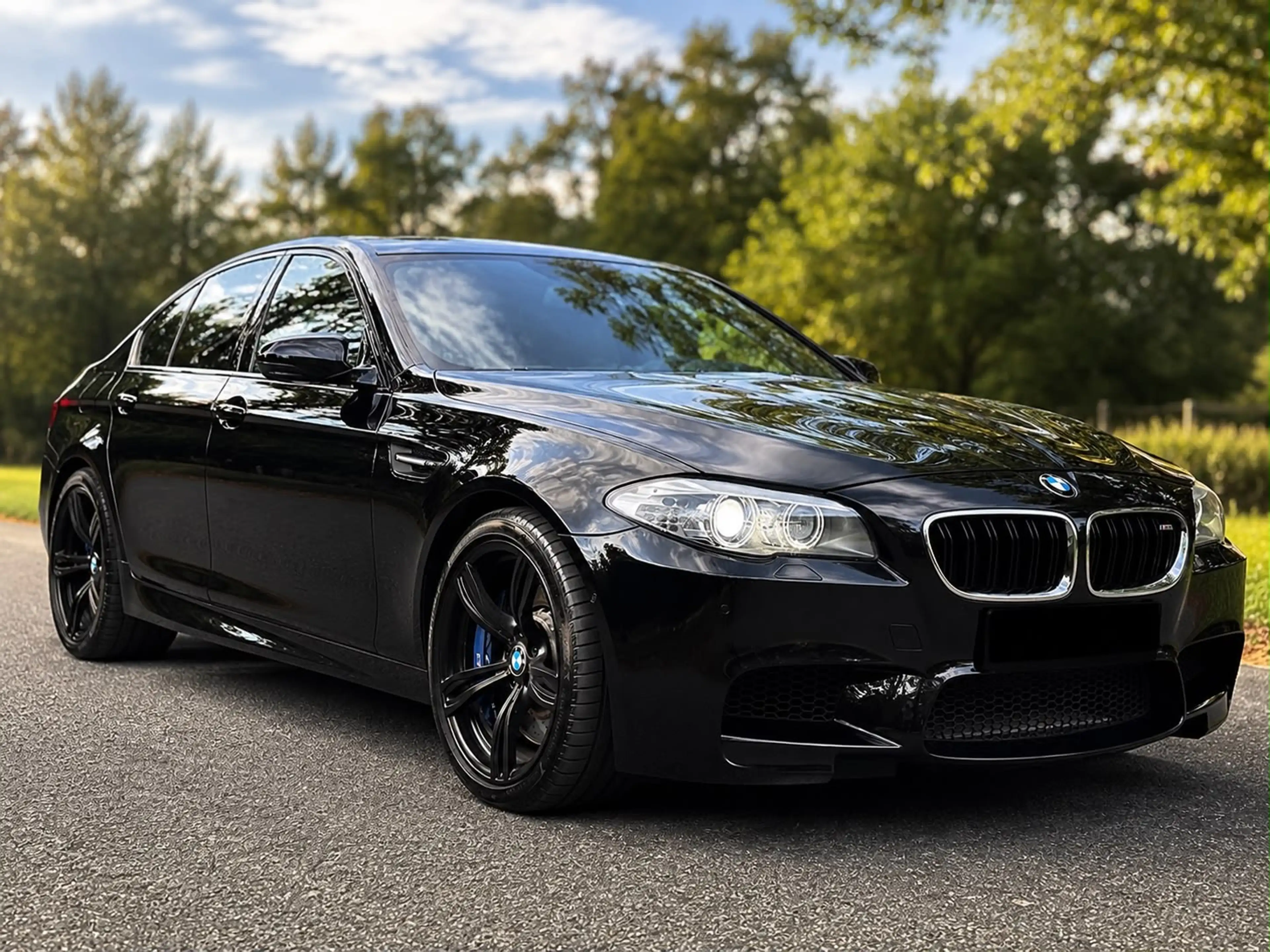 BMW M5 F10 VOLL AUSSTATTUNG Keyles Go/ Bang&Olufsen u.v.m. TOP — photo 9