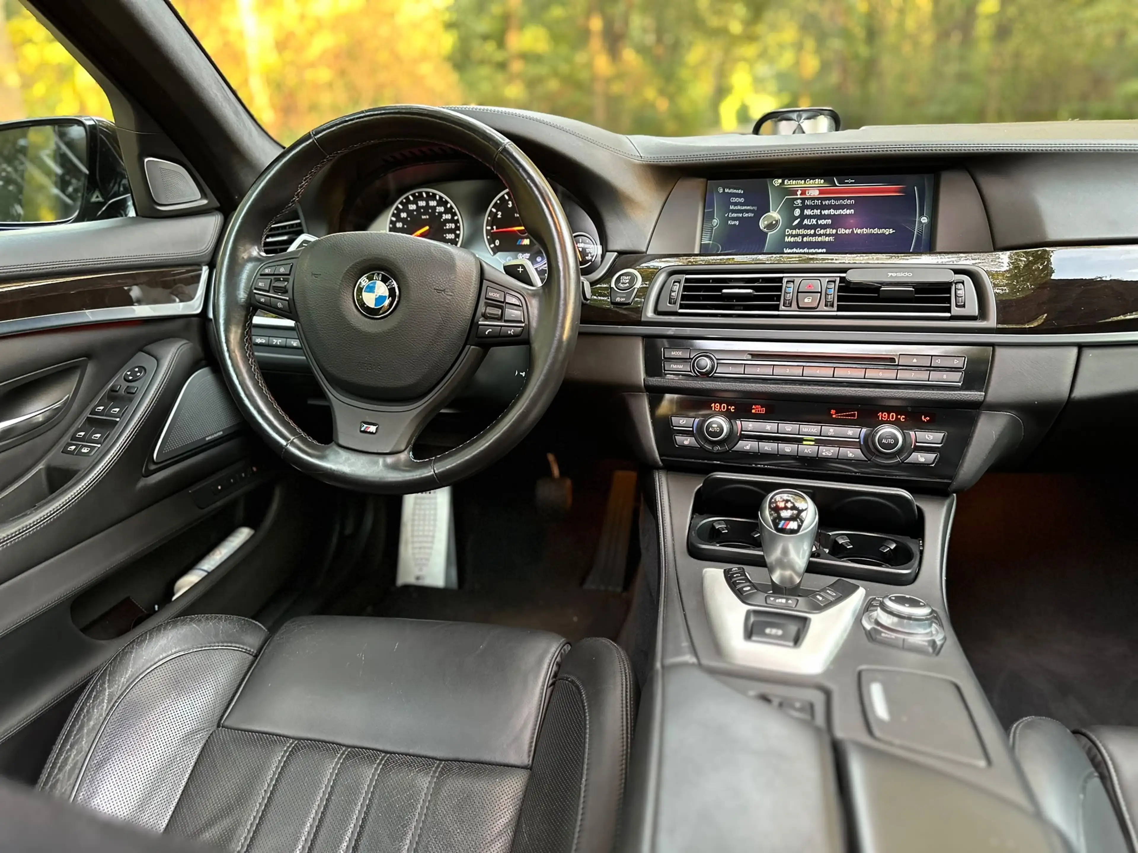 BMW M5 F10 VOLL AUSSTATTUNG Keyles Go/ Bang&Olufsen u.v.m. TOP — photo 13