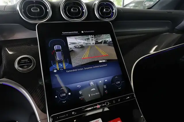 Mercedes-Benz GLC view 11