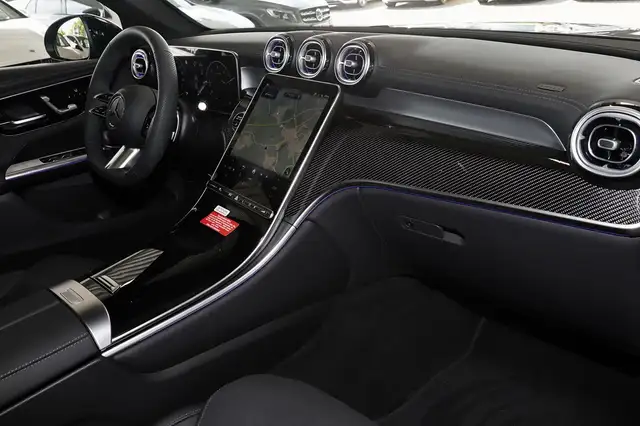 Mercedes-Benz GLC view 8