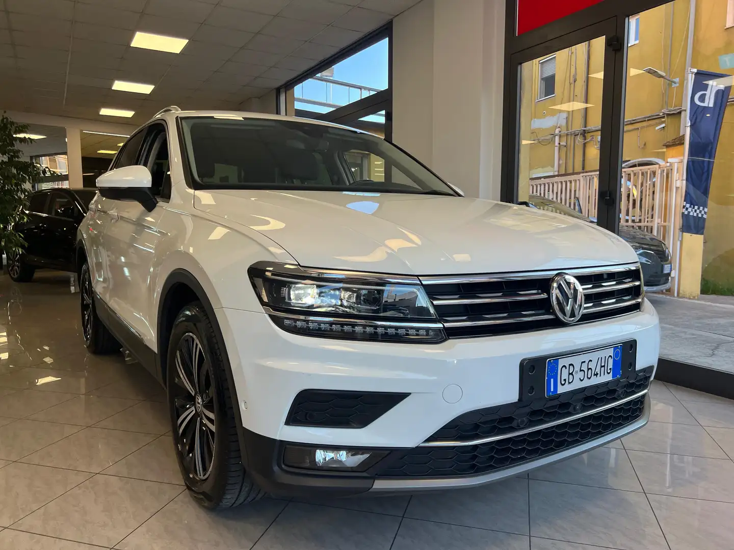Volkswagen Tiguan 2.0 tdi Advanced 150cv dsg *PROMO* Bianco - 1