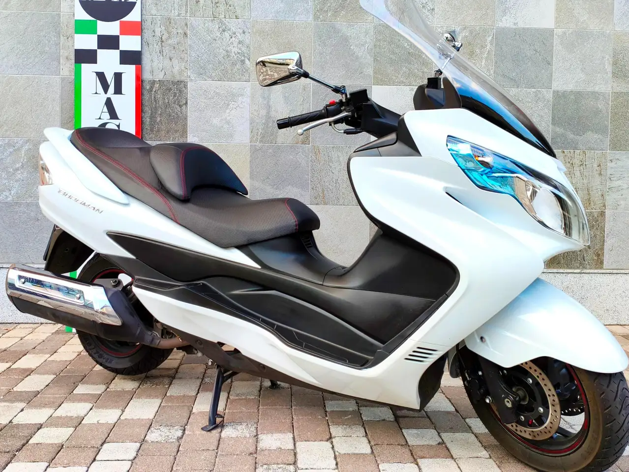 Suzuki Burgman 400