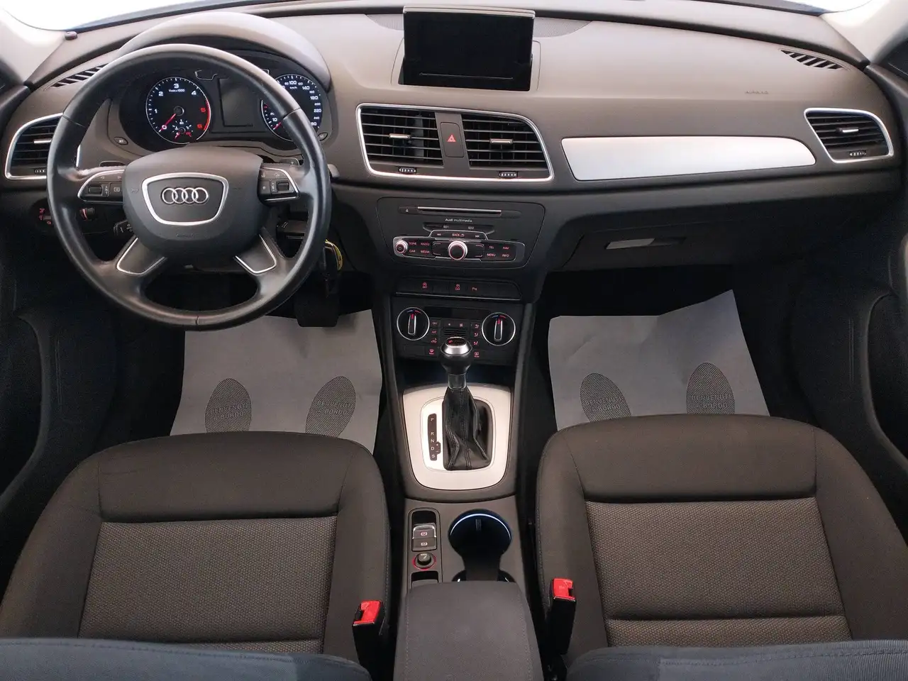 Audi Q3 — photo 8 sur 23