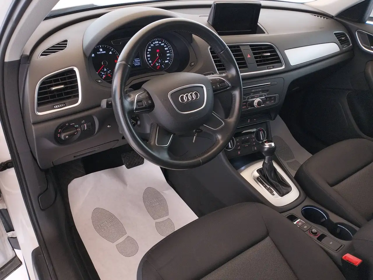 Audi Q3 — photo 9 sur 23