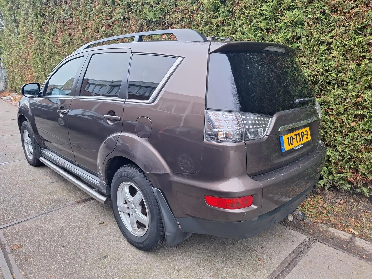 Mitsubishi Outlander 2.2 DI-D Edition Two TC-SST Geel - 2