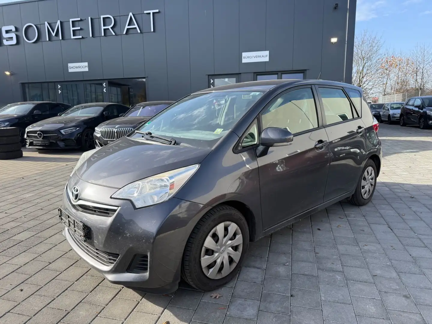 Toyota Verso-S Life R-Kamera/Klima Gris - 1