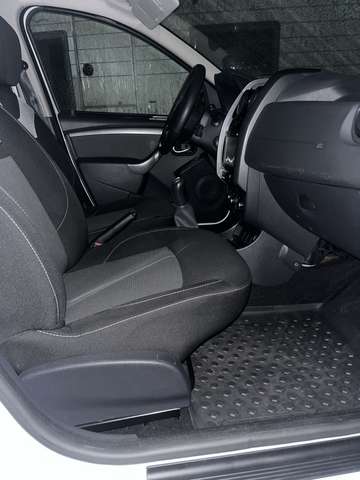 Imagine Dacia Duster Duster SCe 115 4x2 Ambiance