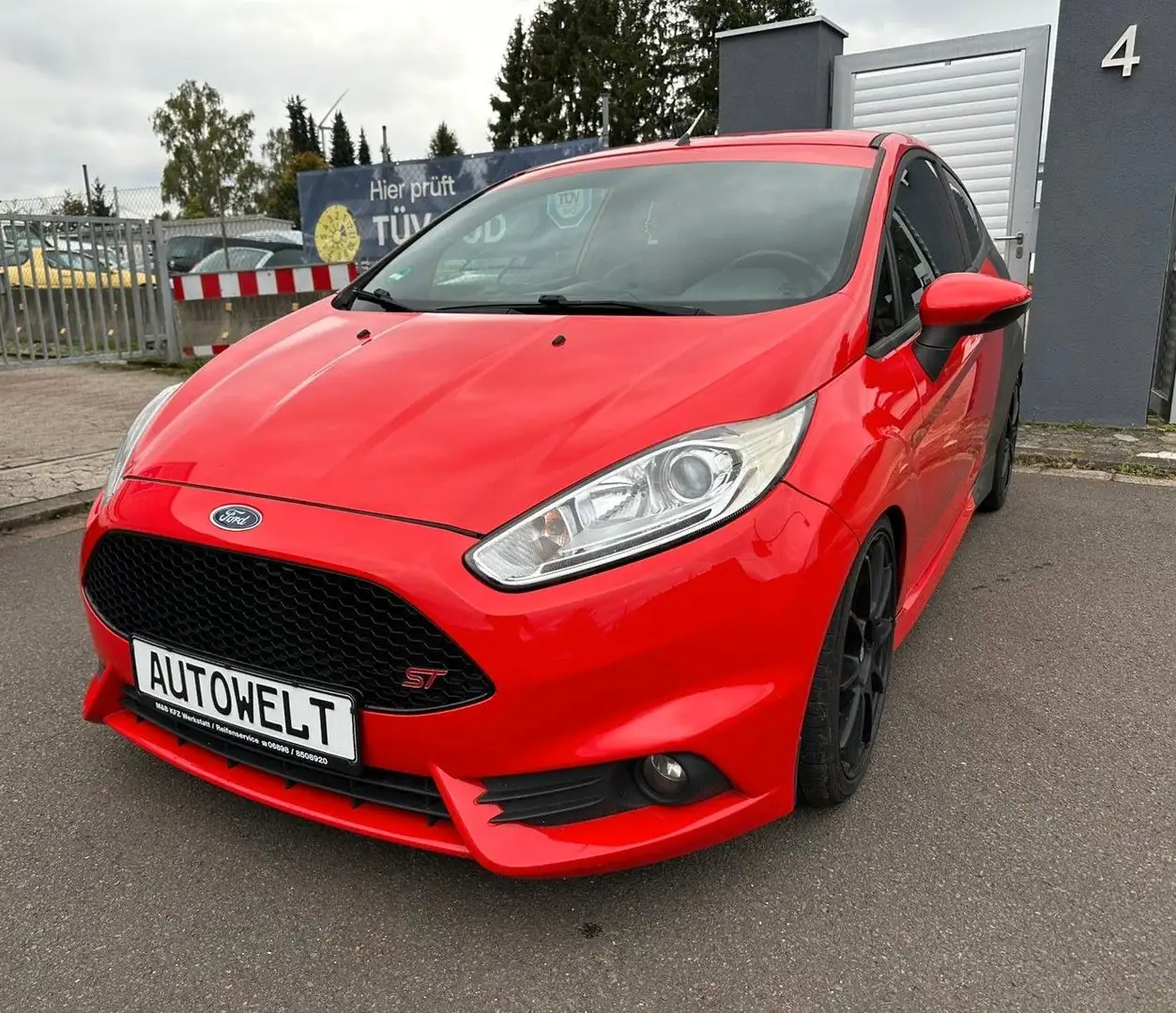 Ford Fiesta ST 1.6 Sportwagen/ LED/ Klimaanlage Rot - 1