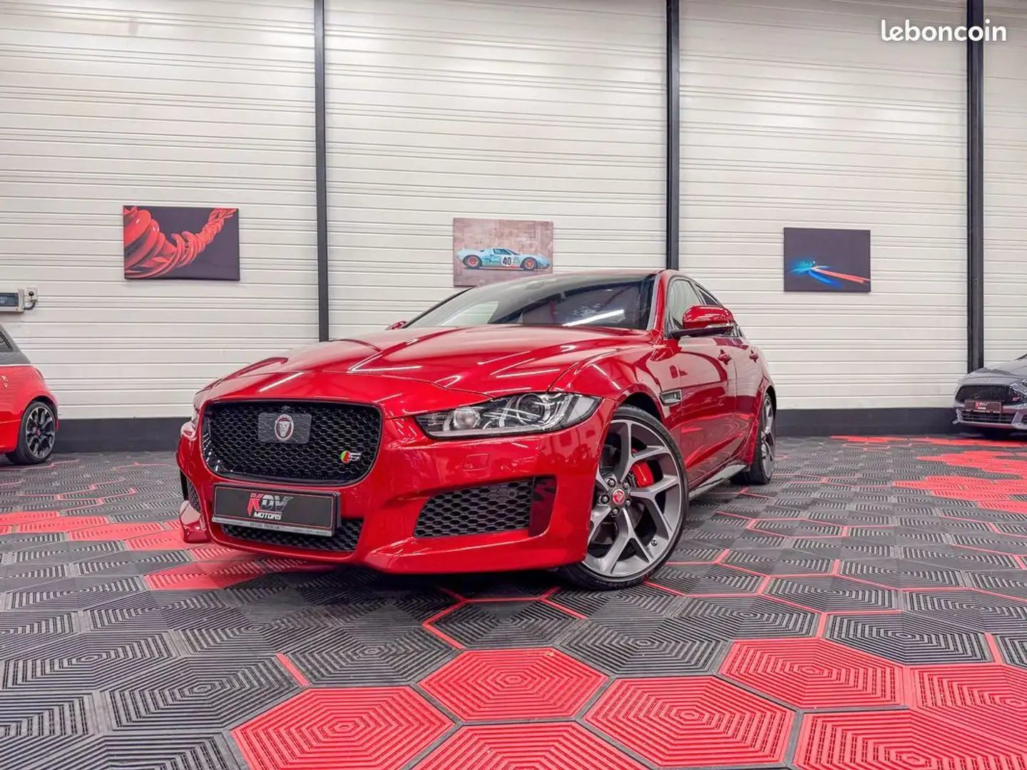Jaguar XE 3.0 V6 S BVA – 340ch Première main Suivi complet Rouge - 1
