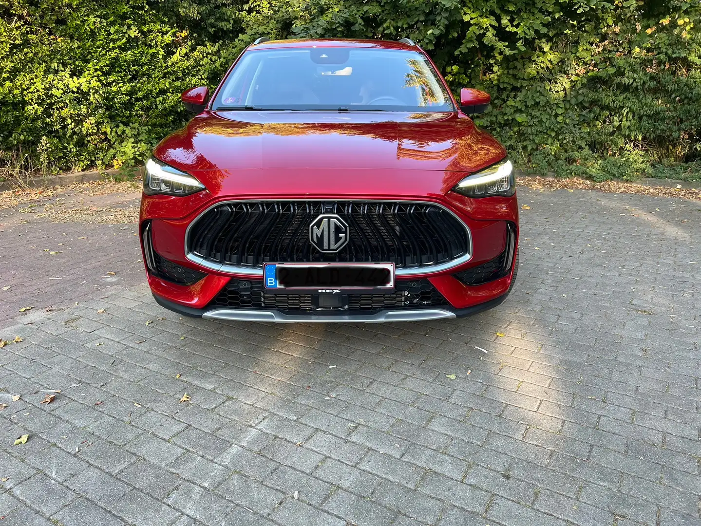 MG EHS 1.5T-GDI PHEV Luxury - 2