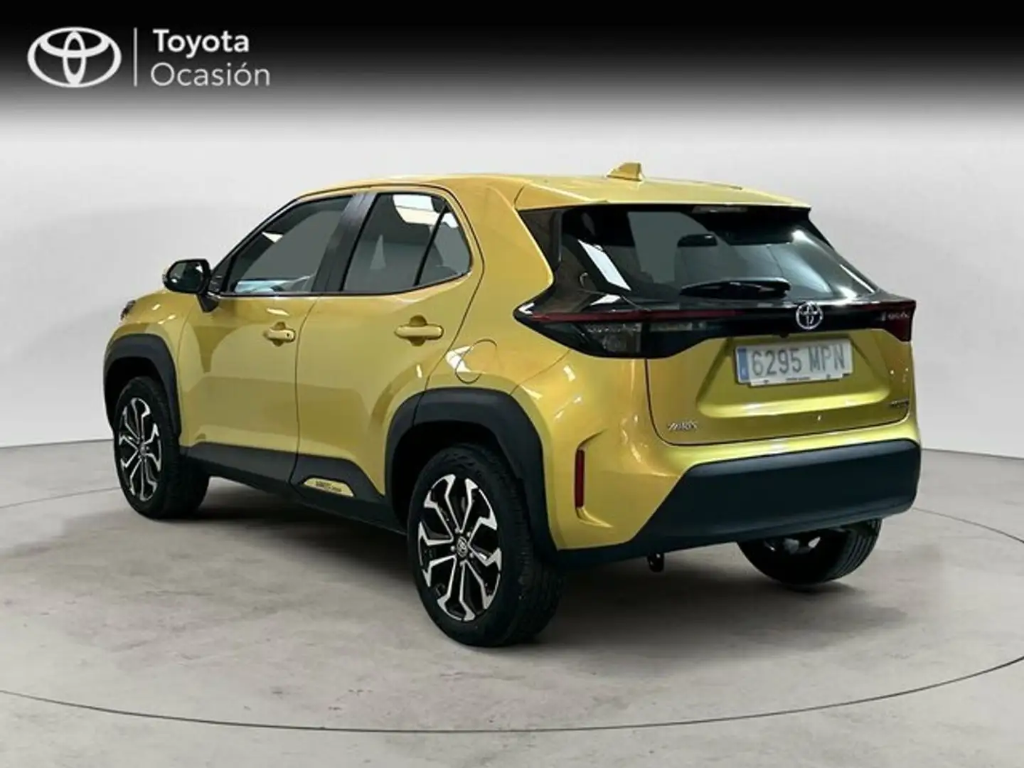 Toyota Yaris Cross 5 puertas Active Tech 120H e-CVT Naranja - 2