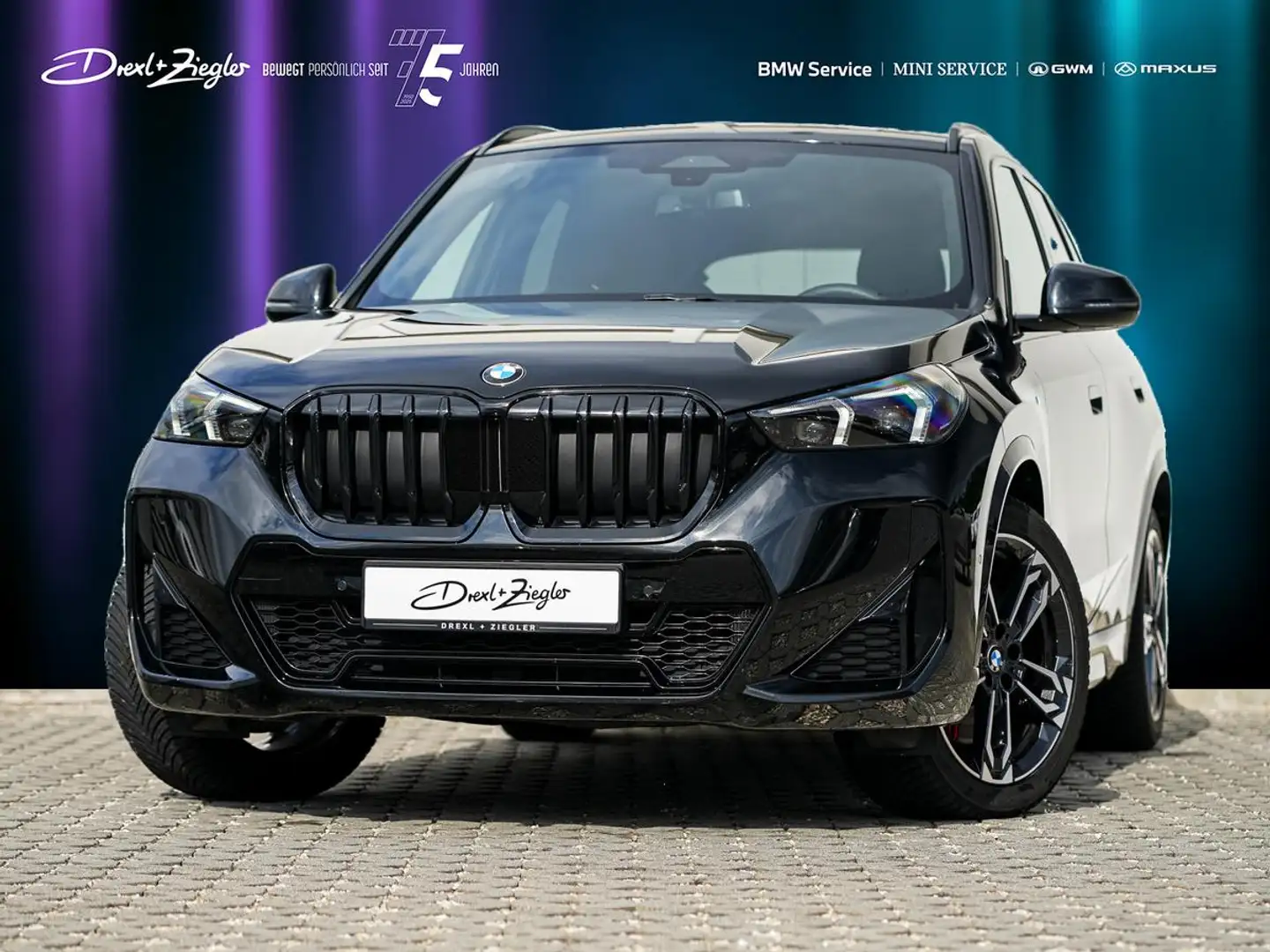 BMW X1 sDrive20i M-Sport PRO 19" AHK PANO KoZg AdLED Schwarz - 1