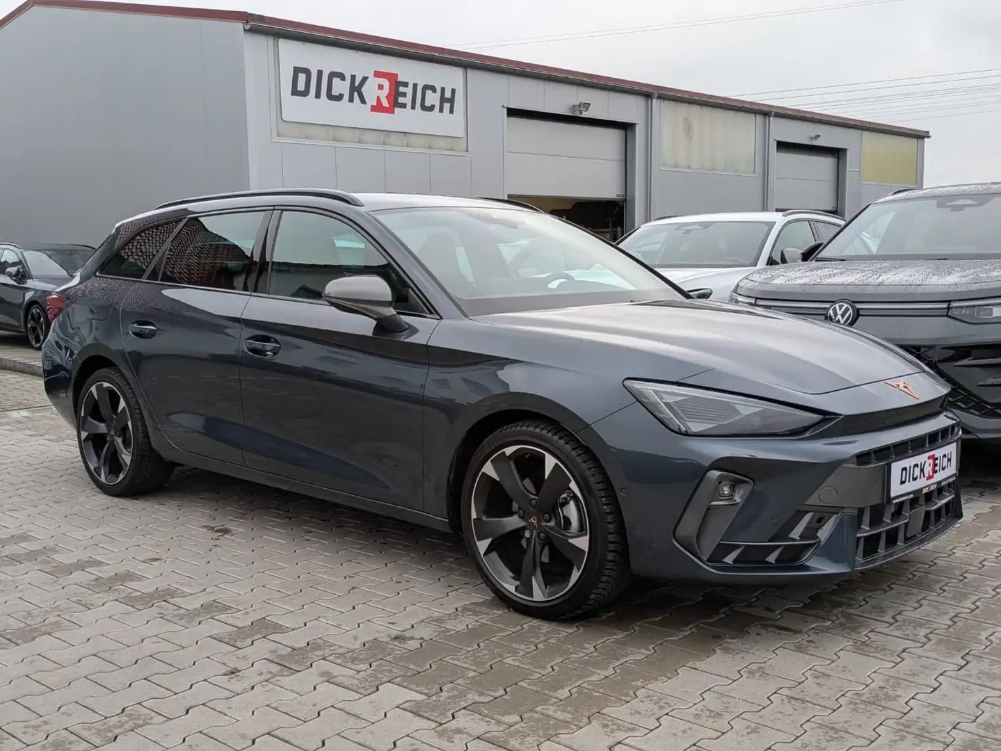 CUPRA Leon 1.5 eTSI EDGE DSG*ACC*KAM*18"5JGARANTIE Gris - 1