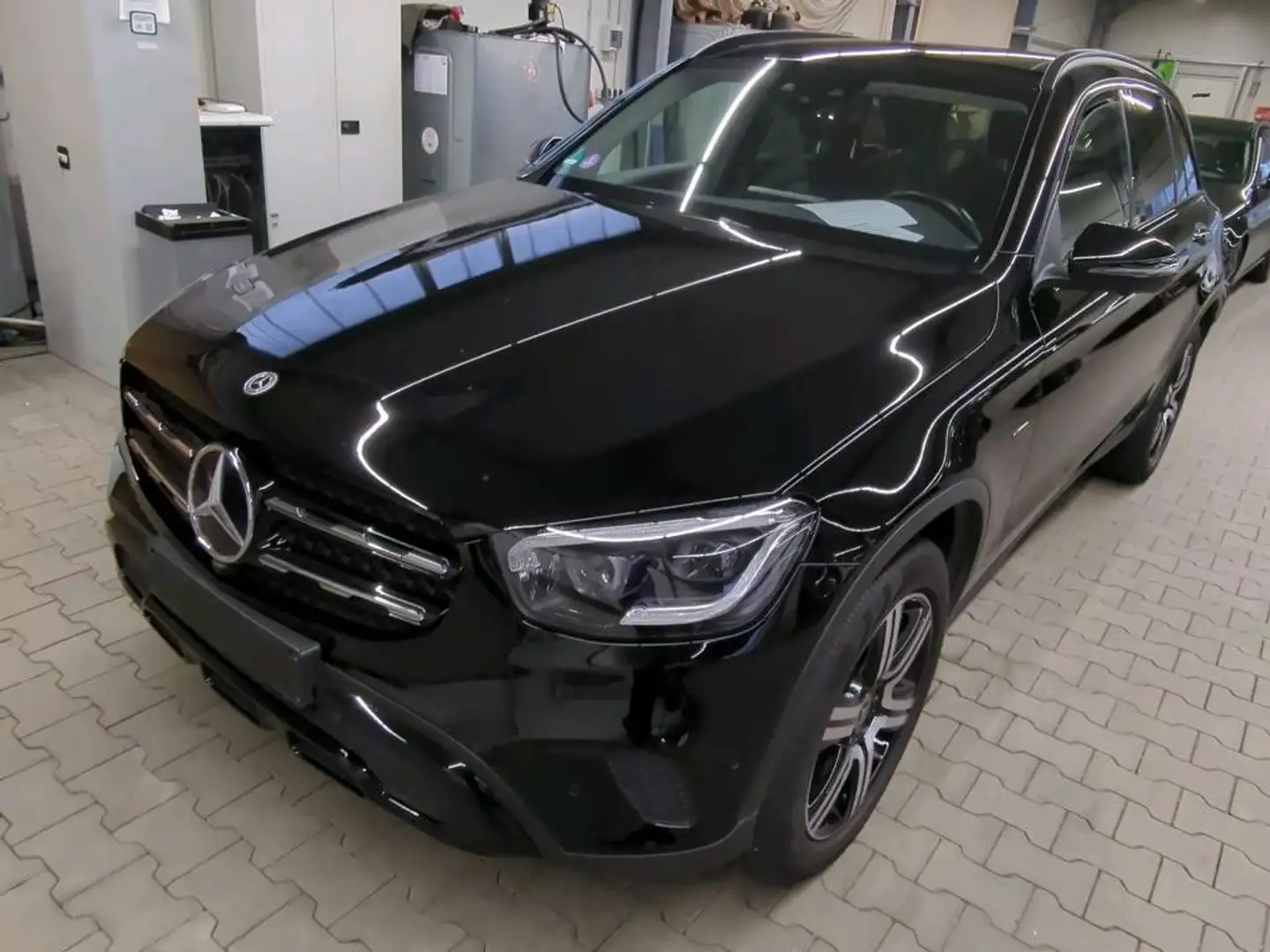 Mercedes-Benz GLC 300 de AMG 19Pano*Virtual*Sound*AHK*360*Nigh Noir - 1