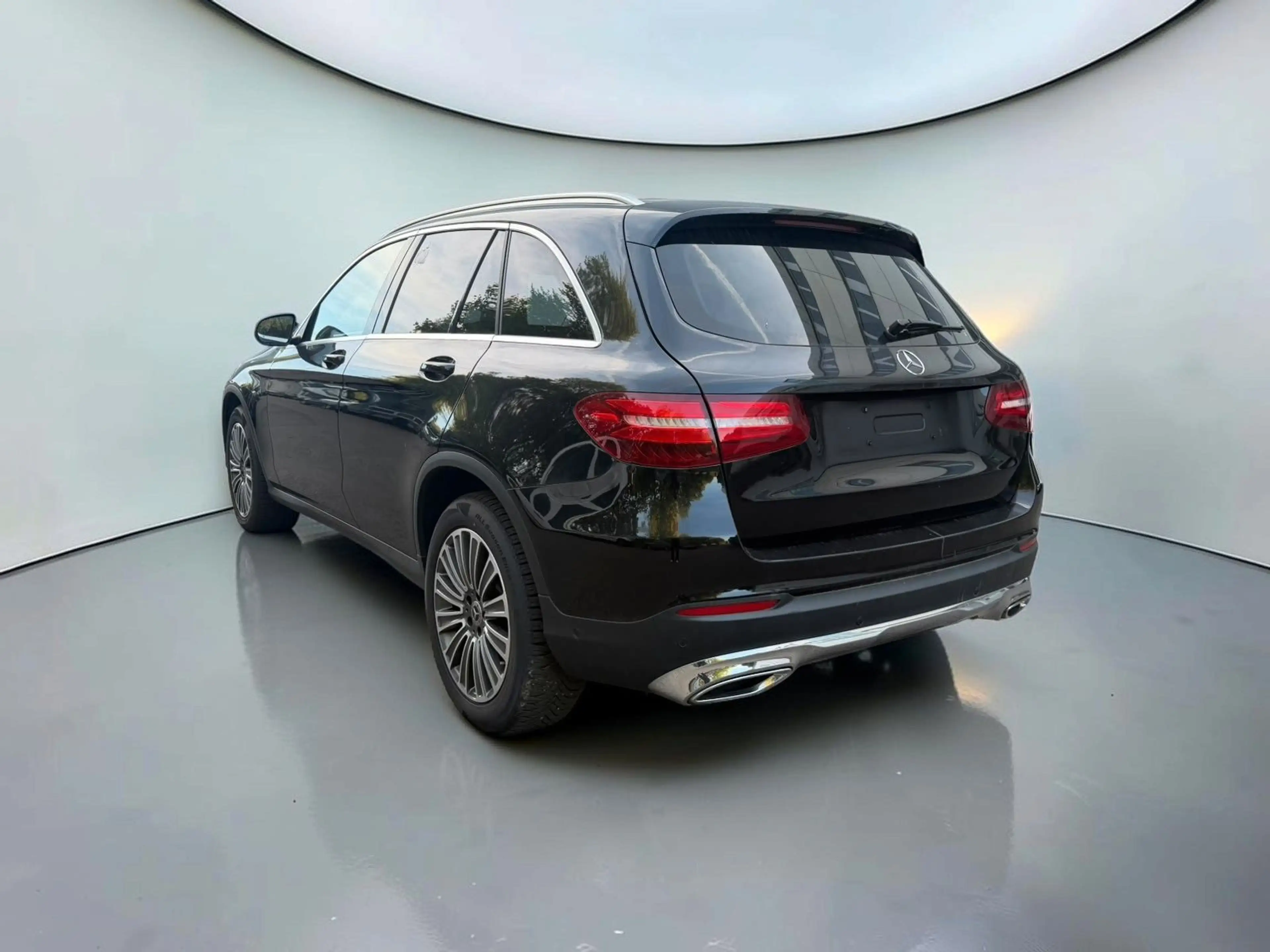 Mercedes-Benz GLC 220 d 4M EXCLUSIVE*U-FREI*LED*KAM*19Z* — photo 4