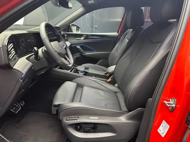 Volkswagen Tiguan view 14