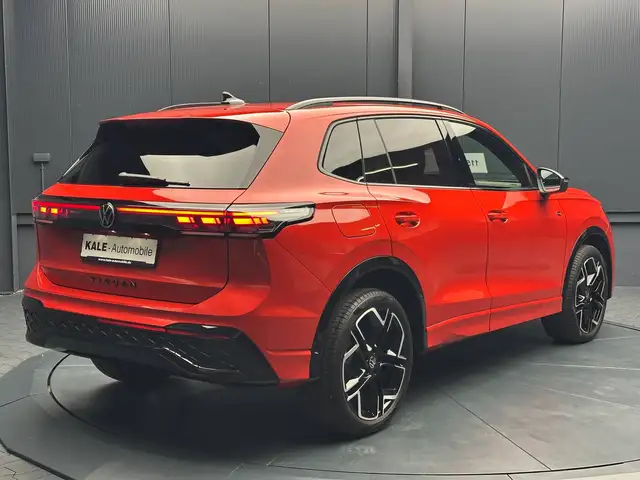 Volkswagen Tiguan view 5
