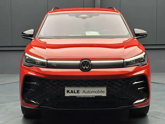 Volkswagen Tiguan view 8