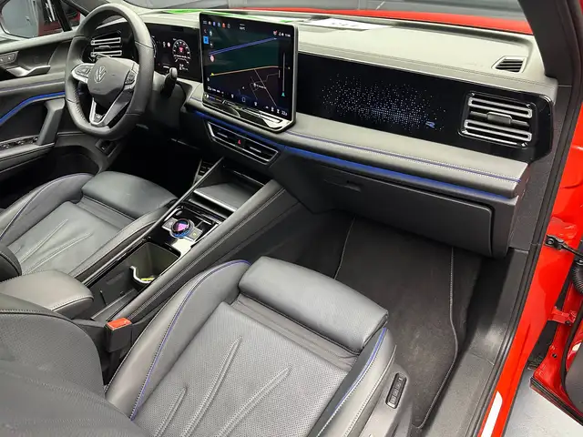 Volkswagen Tiguan view 11