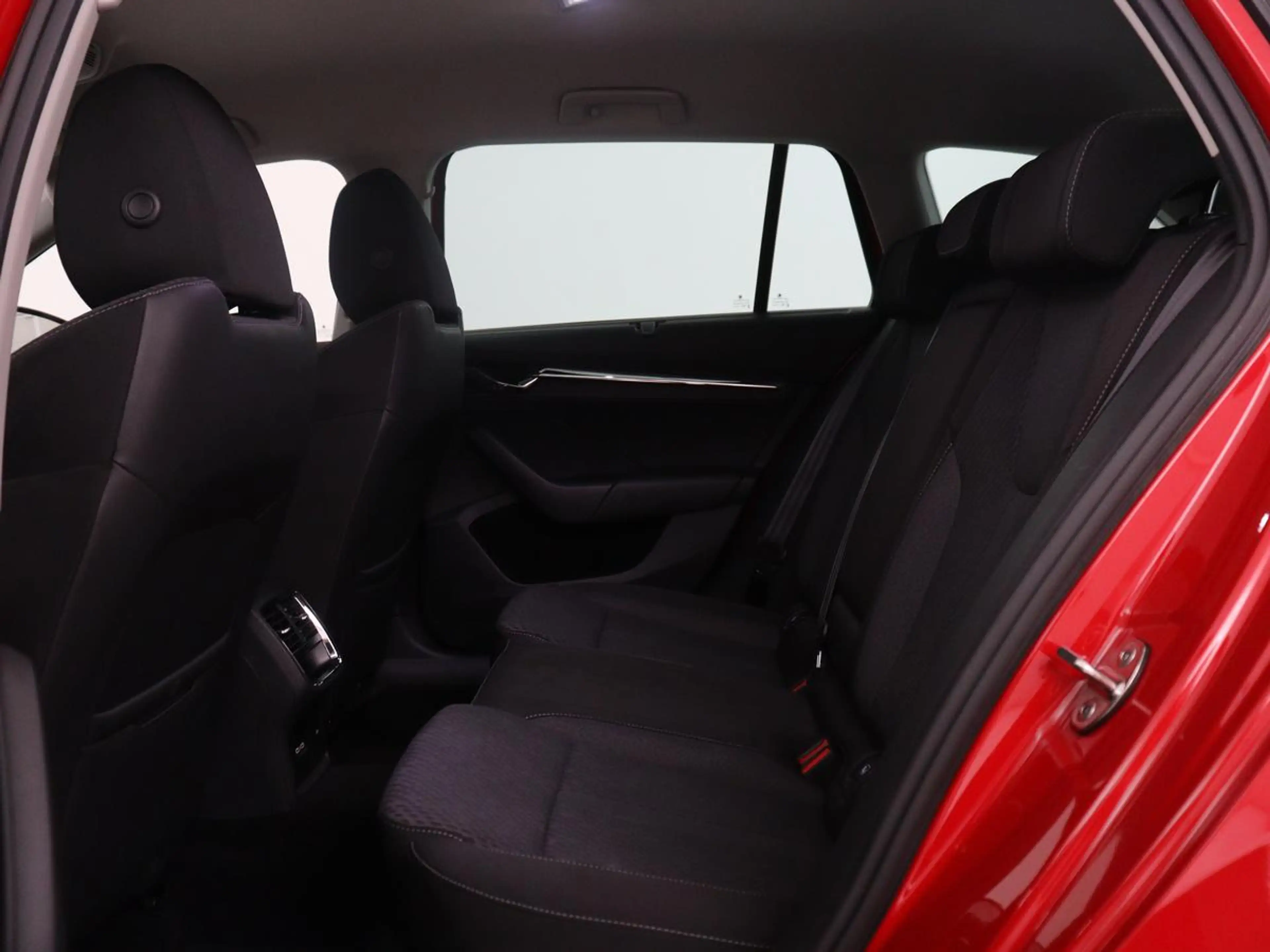 Skoda Octavia Combi 1.5 TSI First Edition | Stoelverwarming | Cr — photo 6