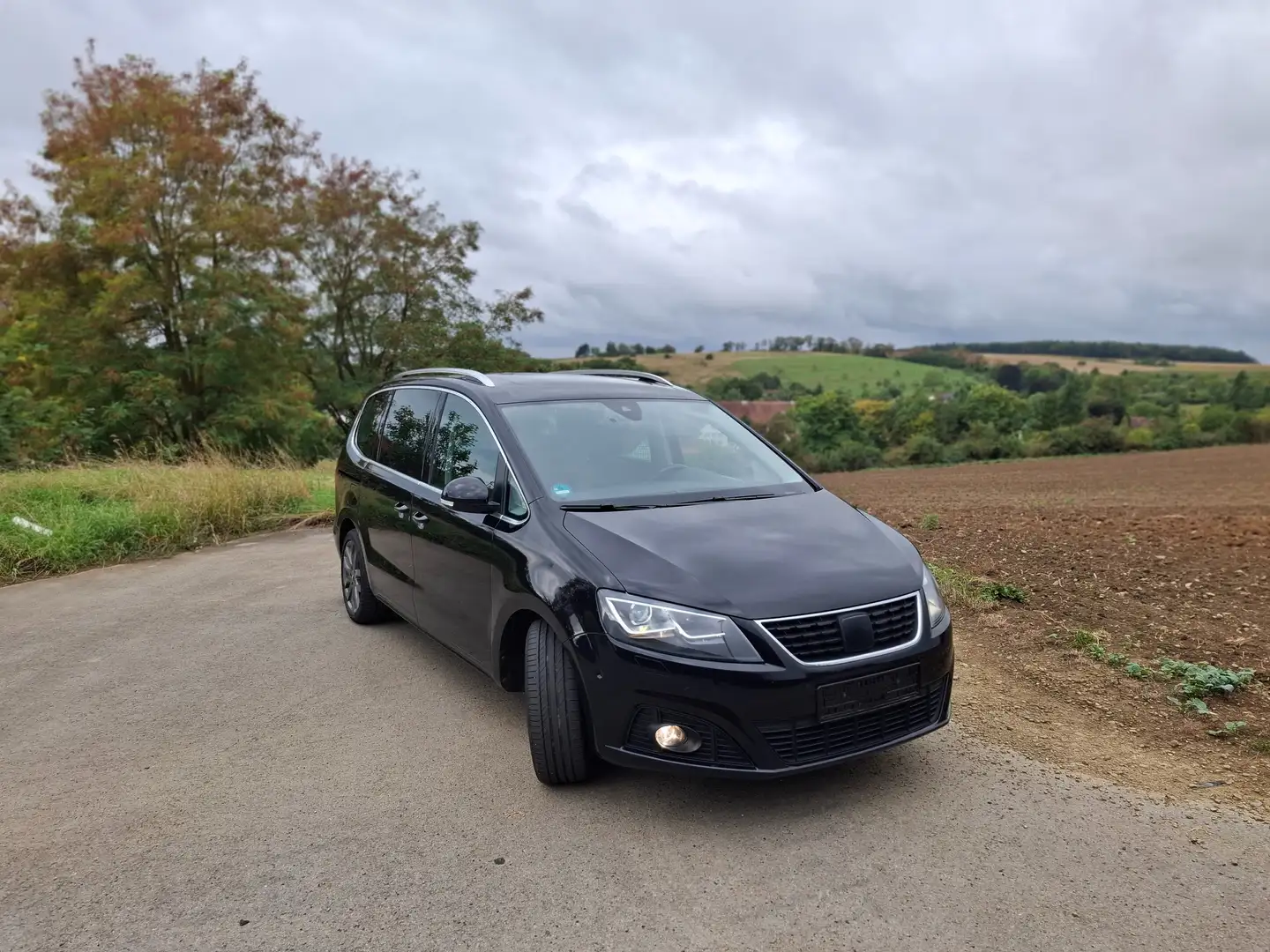 SEAT Alhambra 2,0TDI 4Drive Exellence Schwarz - 2