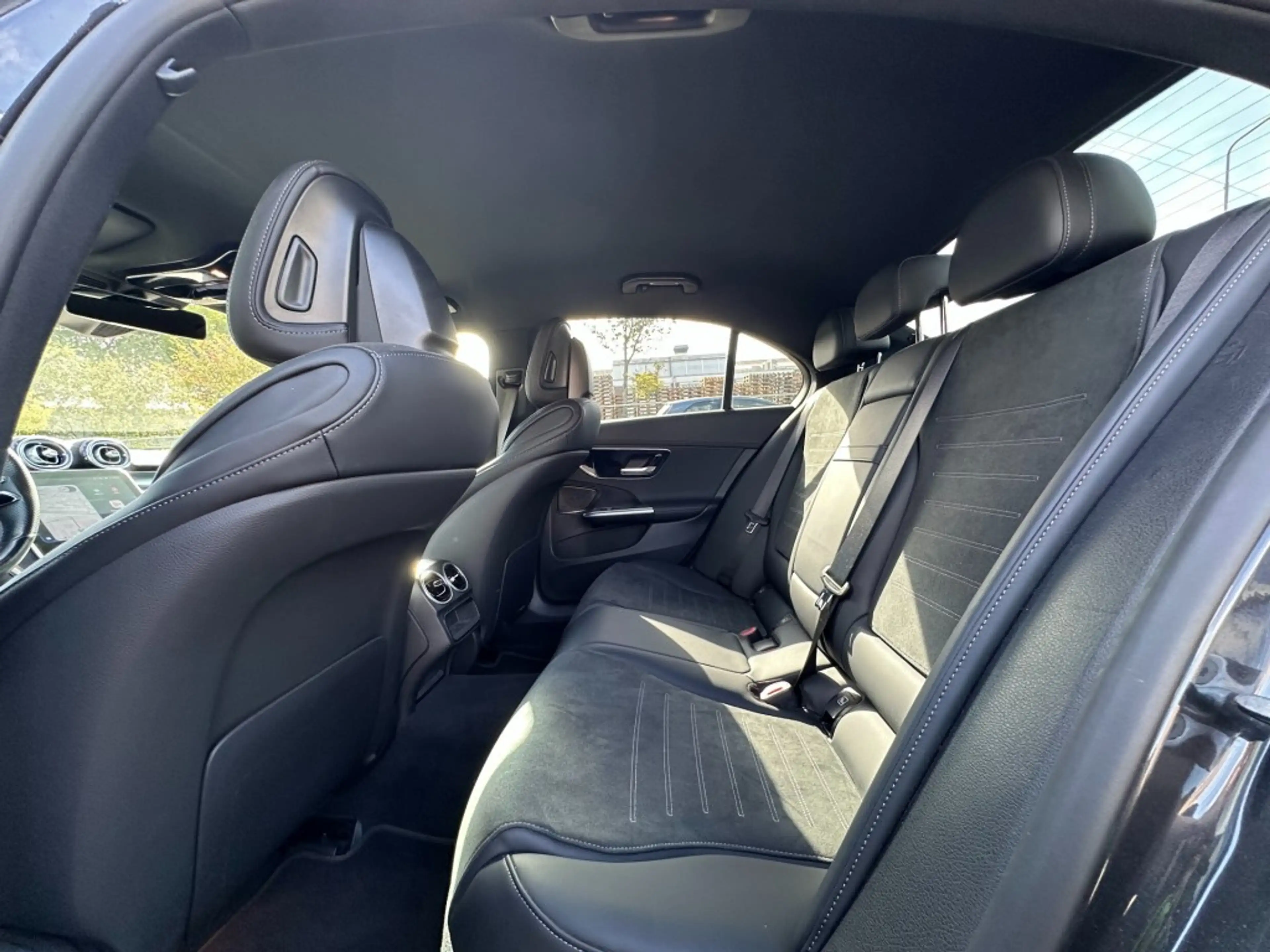 Mercedes-Benz C 300 300e AMG Line Trekhaak Camera LED Stoelverwarm — photo 16