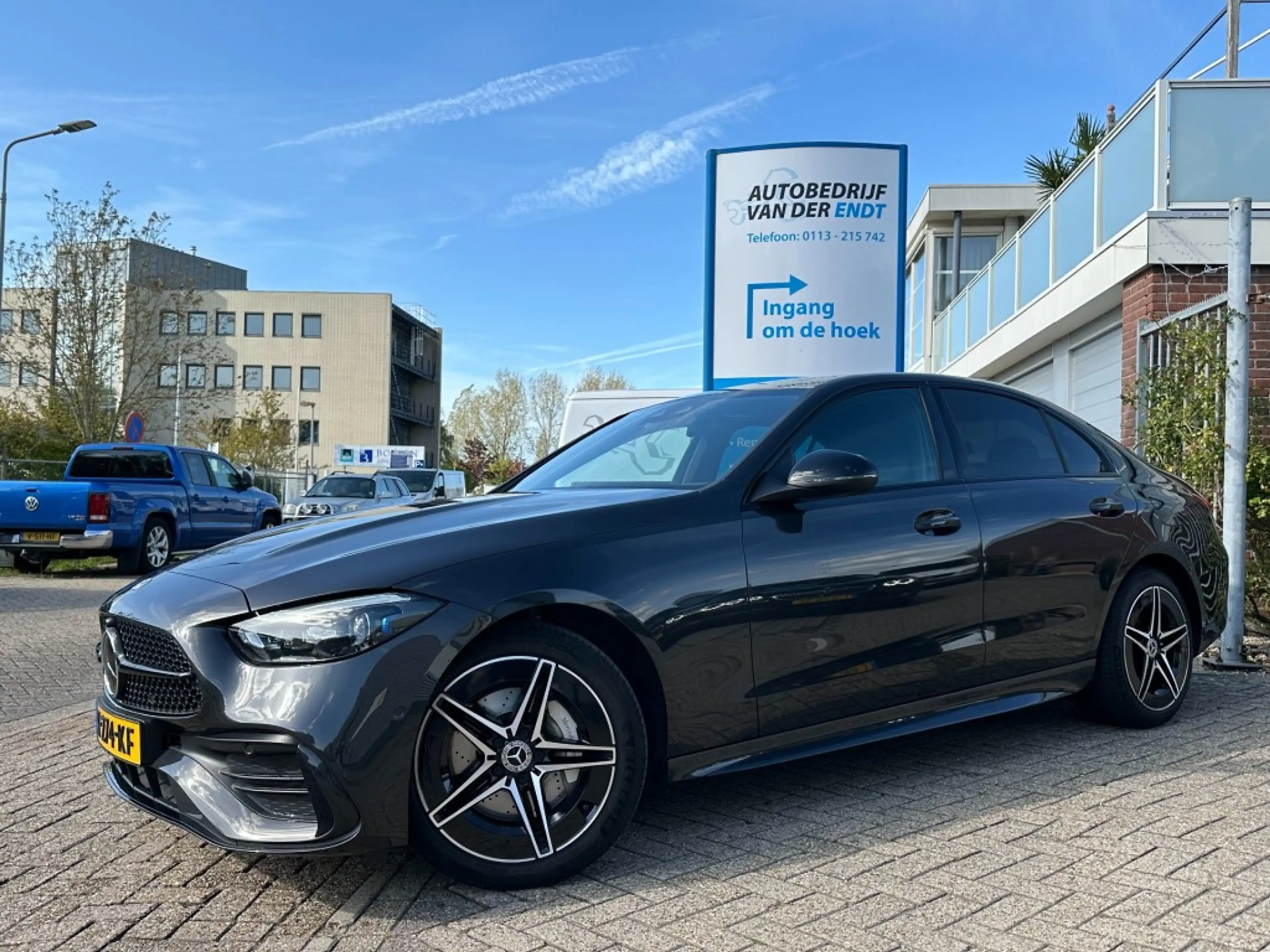 Mercedes-Benz C 300 300e AMG Line Trekhaak Camera LED Stoelverwarm