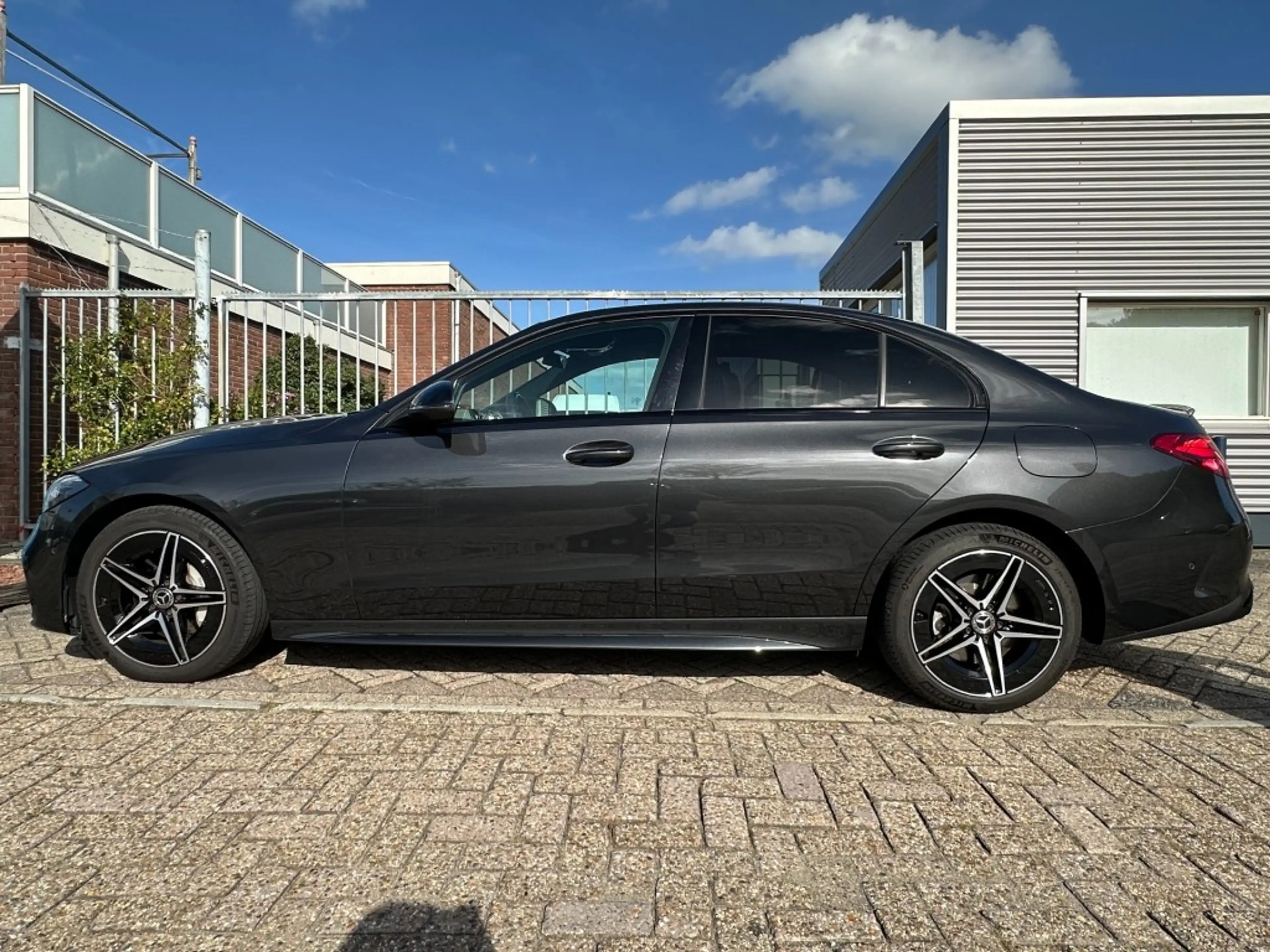 Mercedes-Benz C 300 300e AMG Line Trekhaak Camera LED Stoelverwarm — photo 23