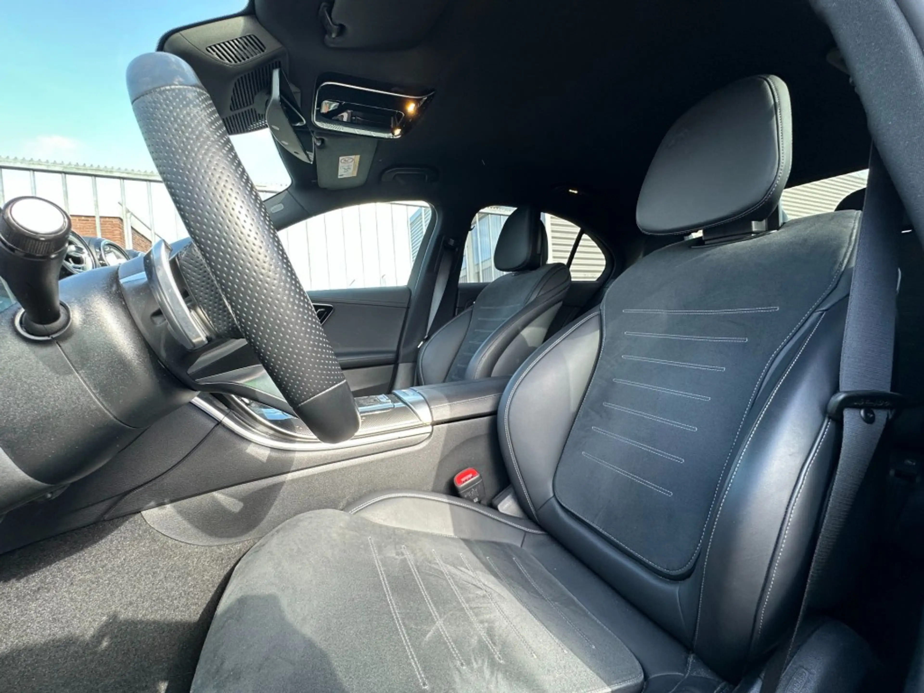 Mercedes-Benz C 300 300e AMG Line Trekhaak Camera LED Stoelverwarm — photo 15
