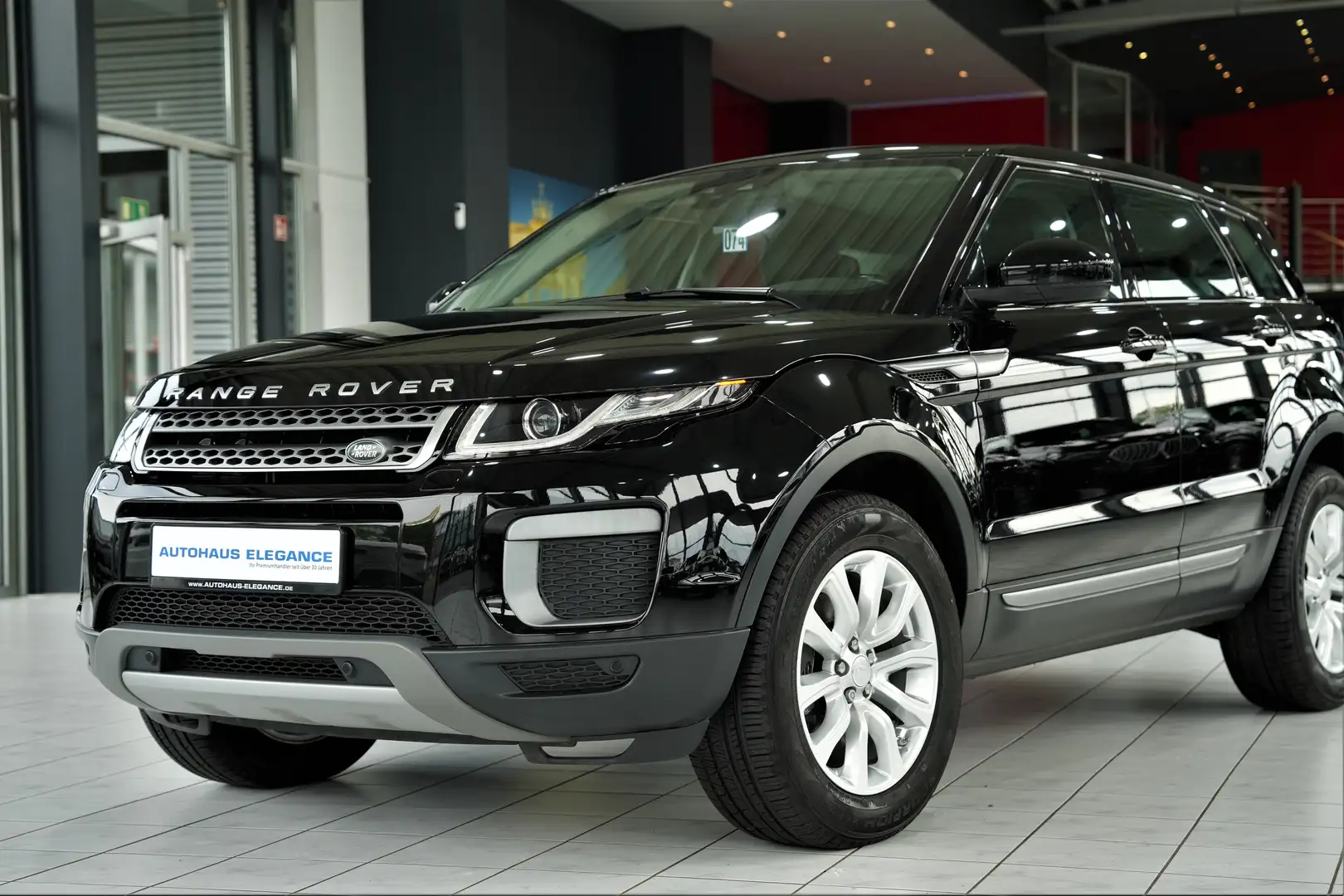 Land Rover Range Rover Evoque SE*BI-XENON*PANORAMA*LEDER* Schwarz - 2