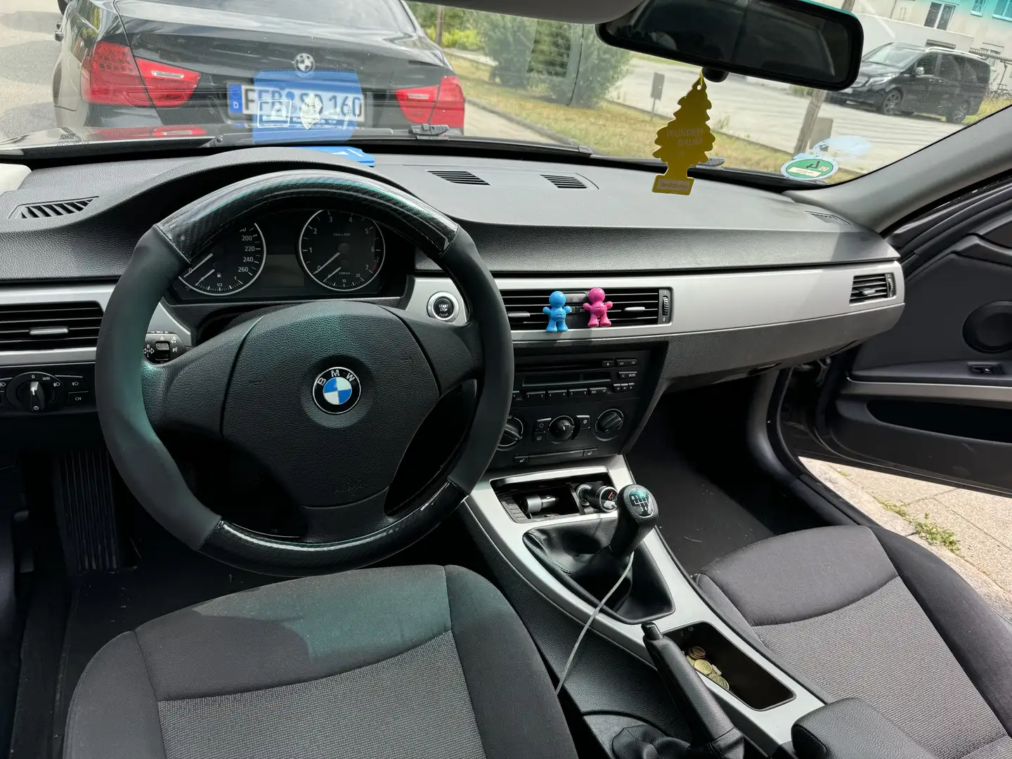 BMW 320 320i - 2