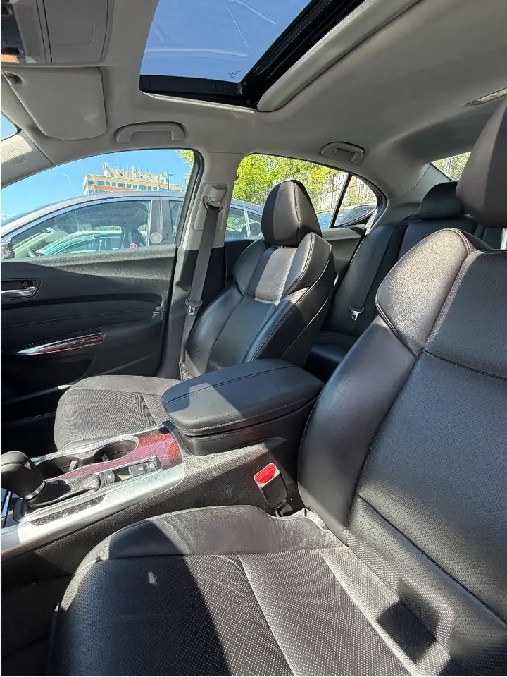 Acura TLX снимка Acura TLX